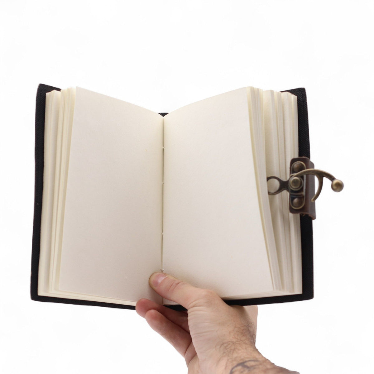 Never Give Up on Your Dreams Leather Journal, leather notebook product photograph 4