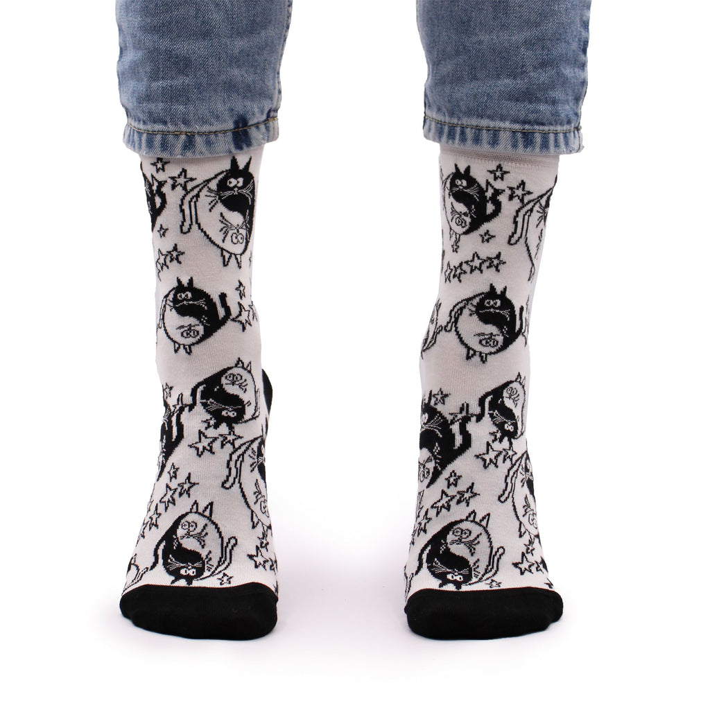 Hop Hare Bamboo Socks | Ying Yang
